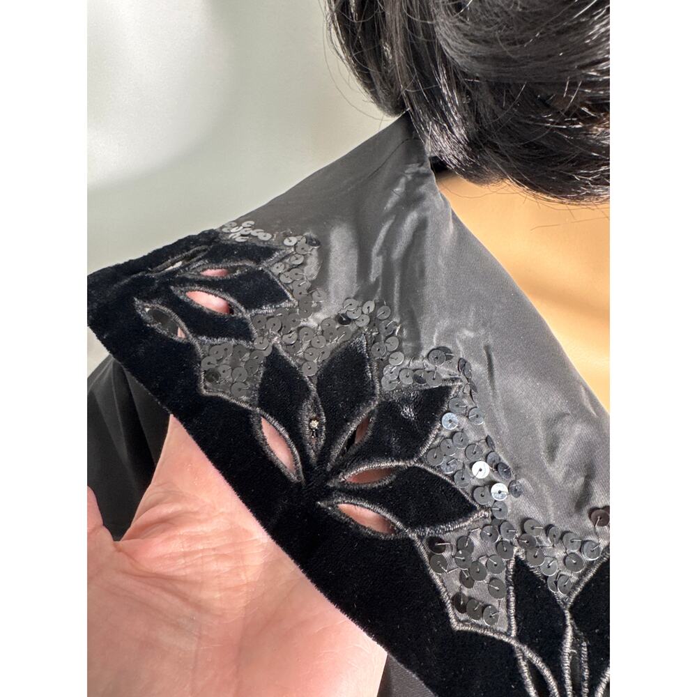 Vintage 1950s Black Cocktail belted Dress w/ Velvet Sequin Collar medium - Picture 10 of 16